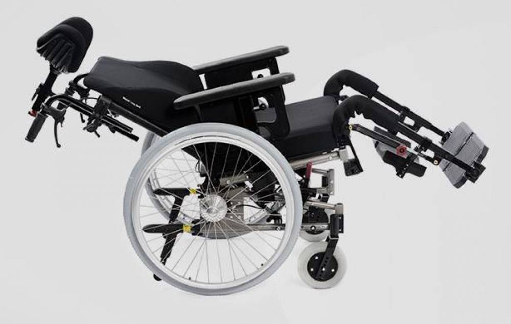 Кресло-коляска  для инвалидов с  дополнительными функциями Netti III Special,Европа
